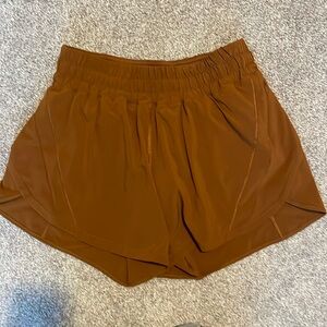 Lululemon track that high rise lines shorts size 8